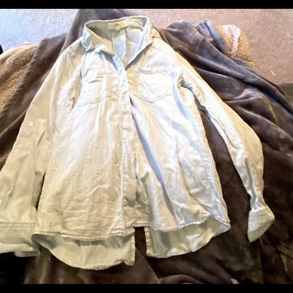 Women’s Striped button up long sleeve shirt